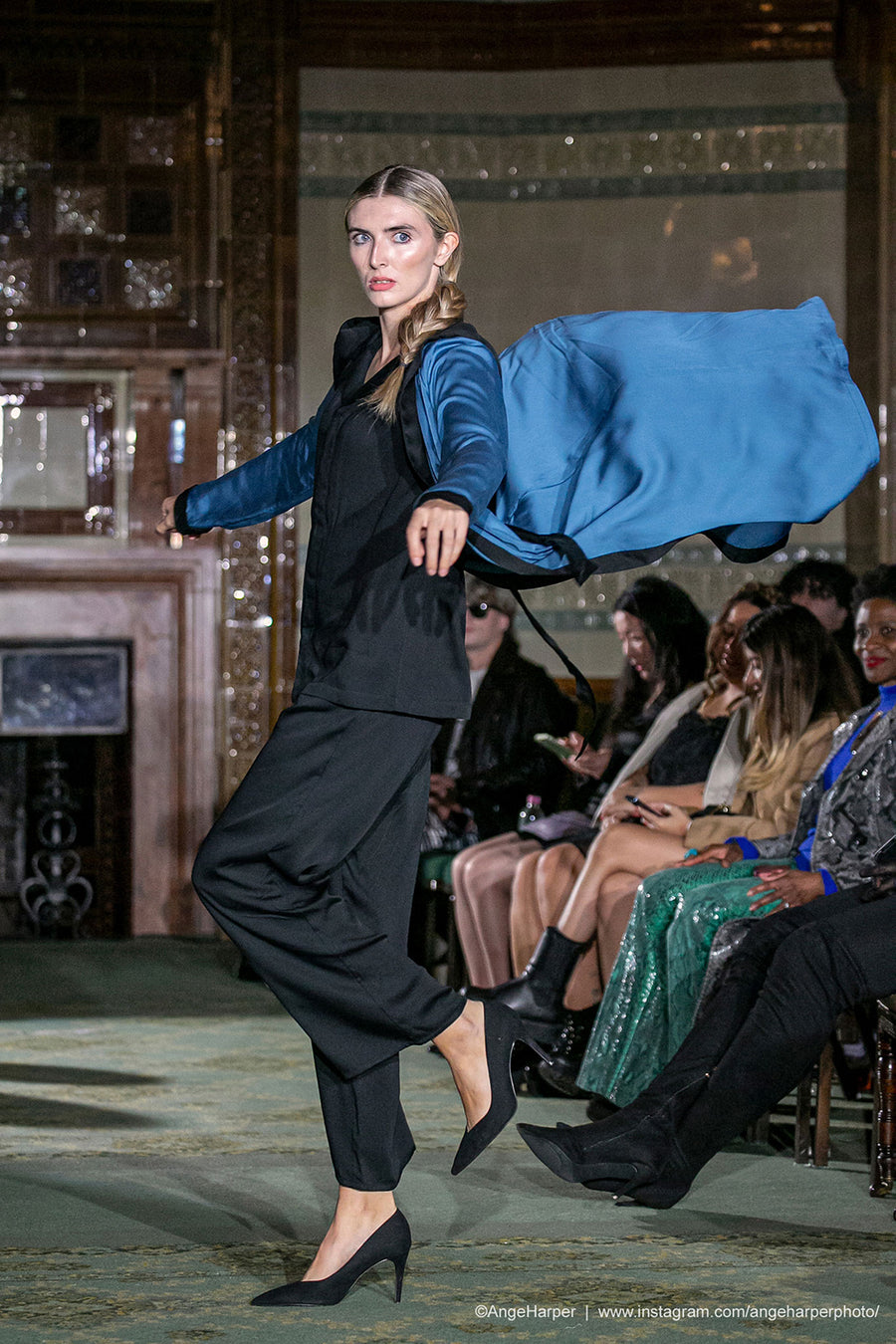 Women's loungewear - Black and blue vegan silk nightgown